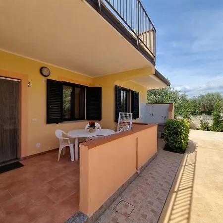 Aparthotel Villaggio Lungomare 3*