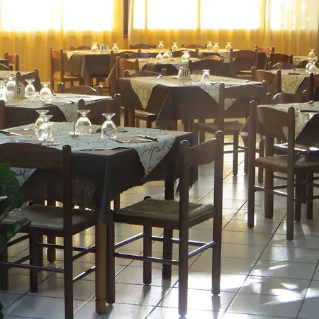 Aparthotel Villaggio Lungomare 3*
