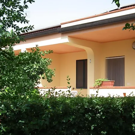 Aparthotel Villaggio Lungomare 3*